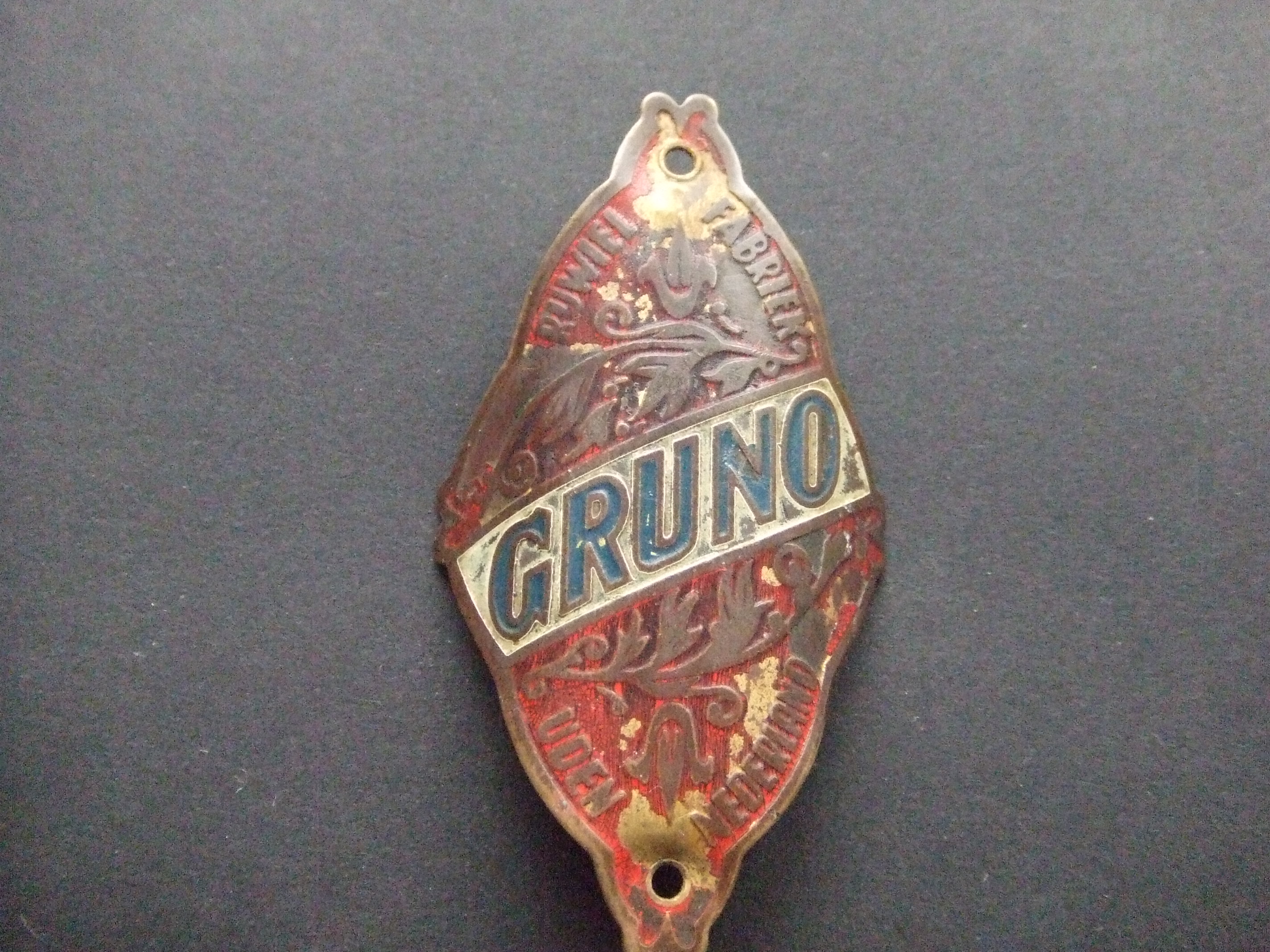 Gruno rijwielfabriek Uden oud balhoofdplaatje 15